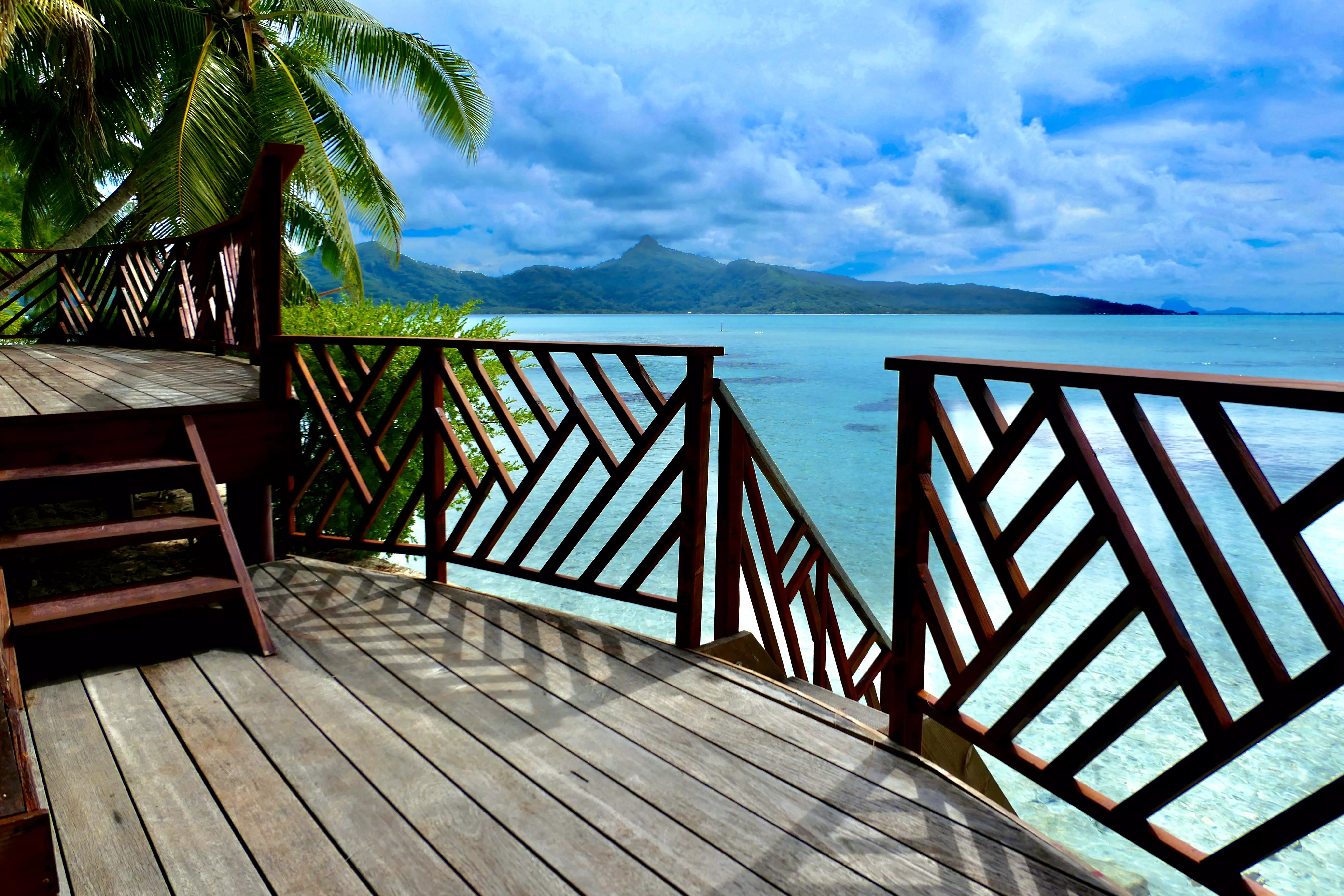 Luxury room at Hotel EDEN Taha'a private island
